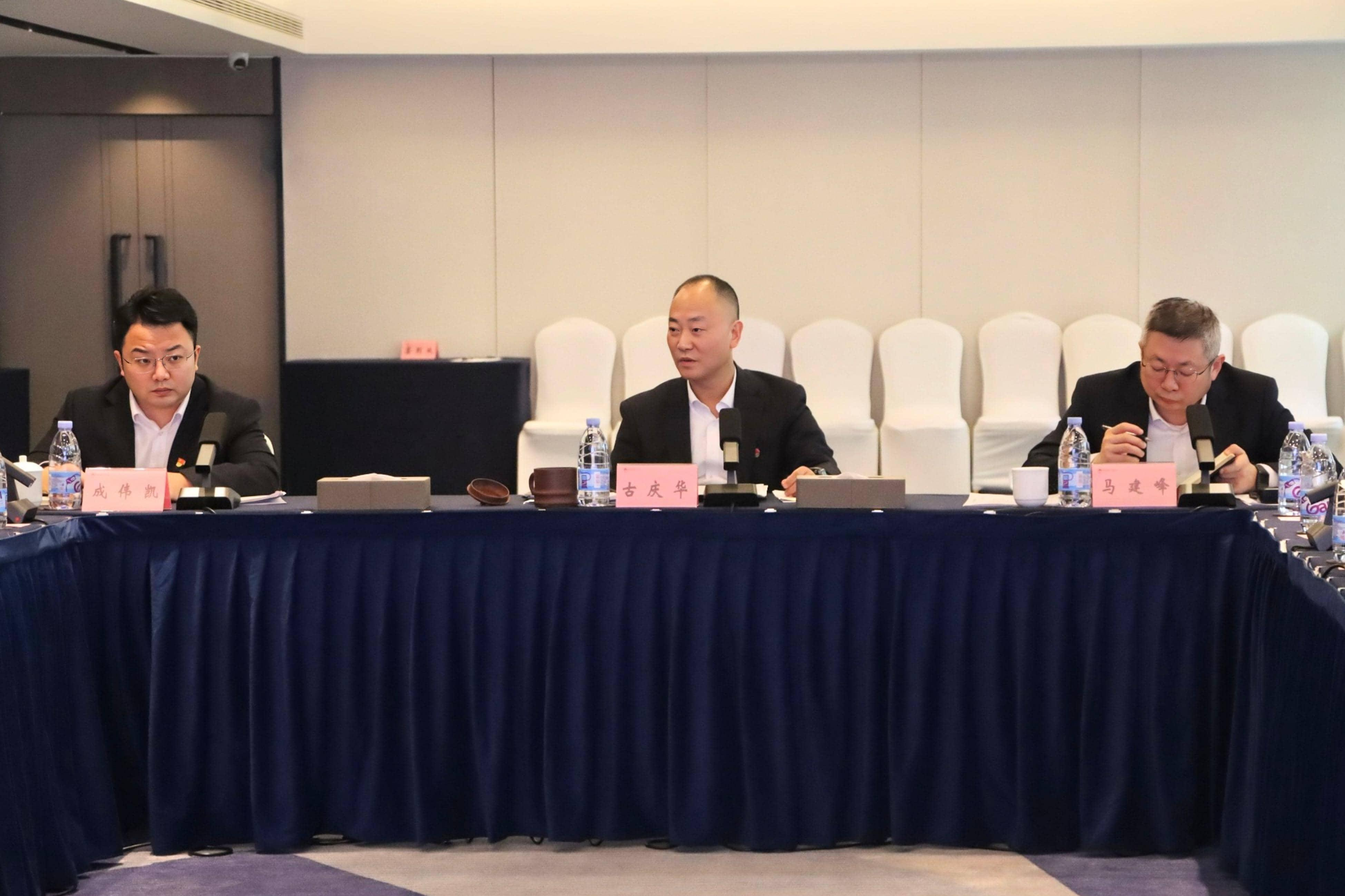 dbfb5a3a45d19bc53018e8153f7f6450.png dbfb5a3a45d19bc53018e8153f7f6450.png